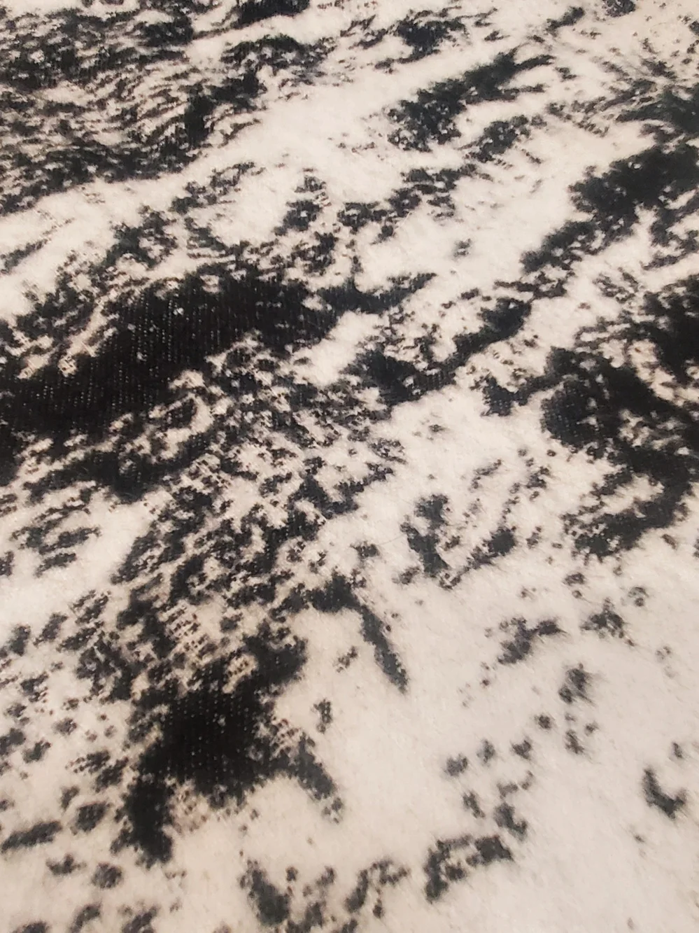 Set Of 4 Home Rust and Black Marble Patterned Pillow Casses